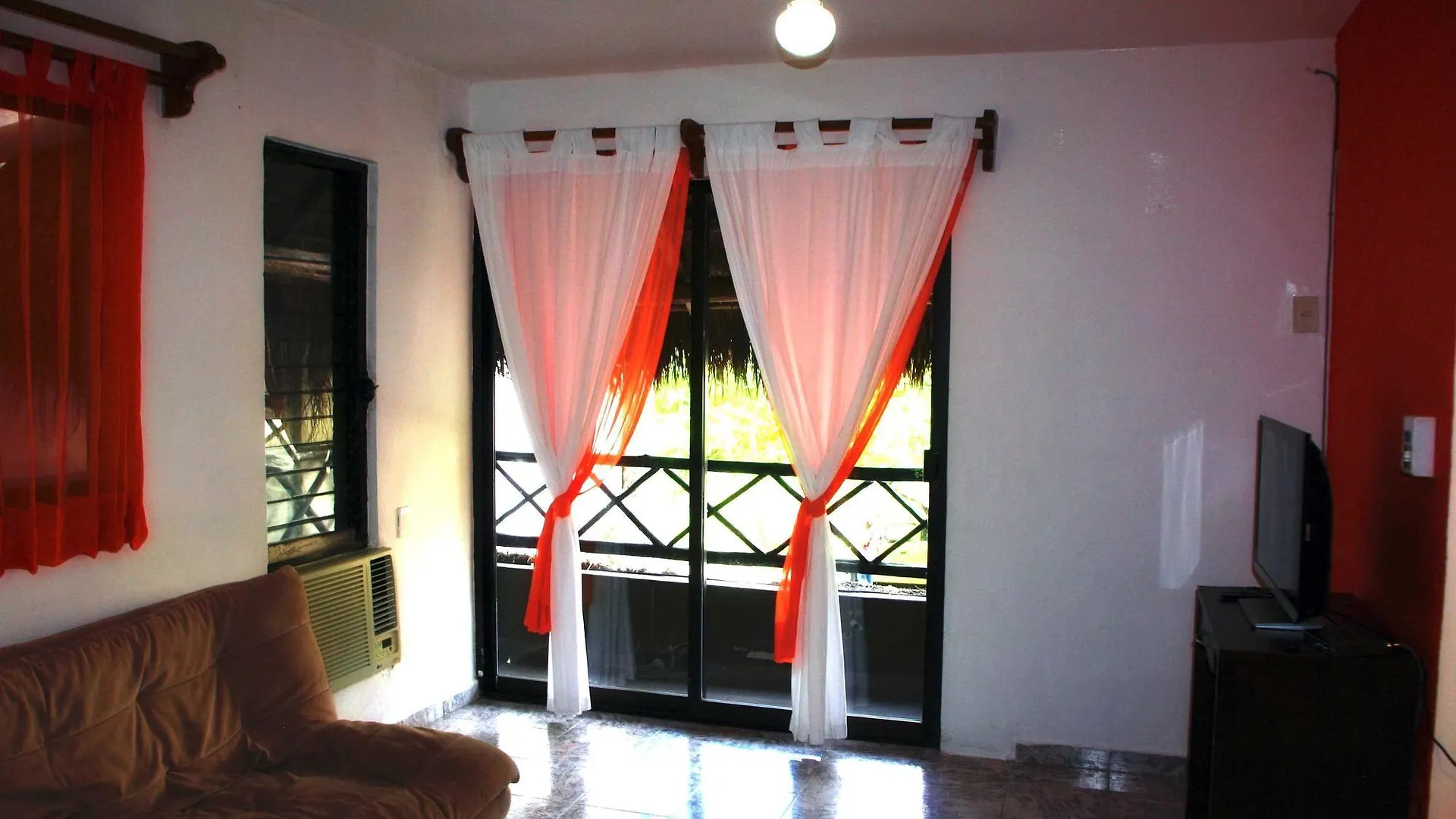 Caracol Suite Hotel