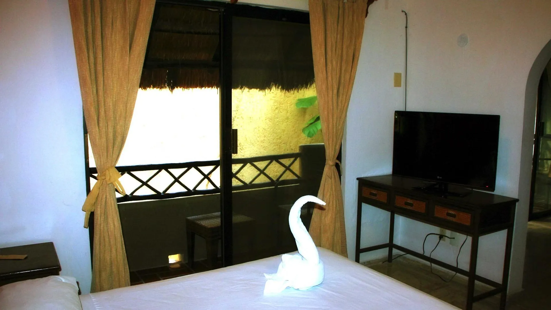 Caracol Suite Hotel Riviera Maya